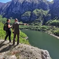 Rangeri în patrulare pe teren